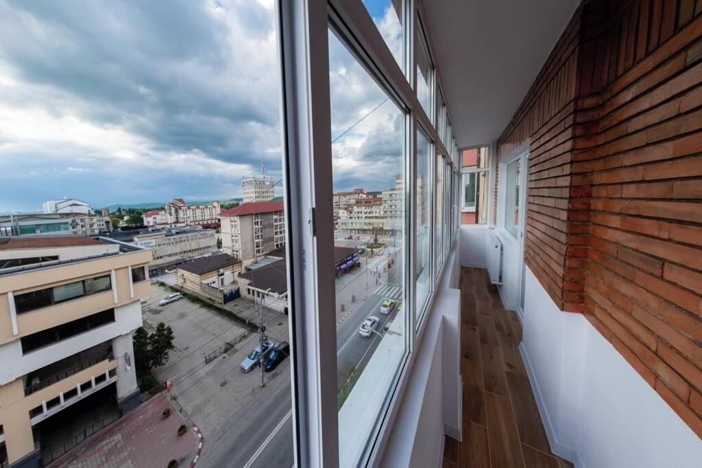 Studio With A View In City Center Targoviste Exterior photo